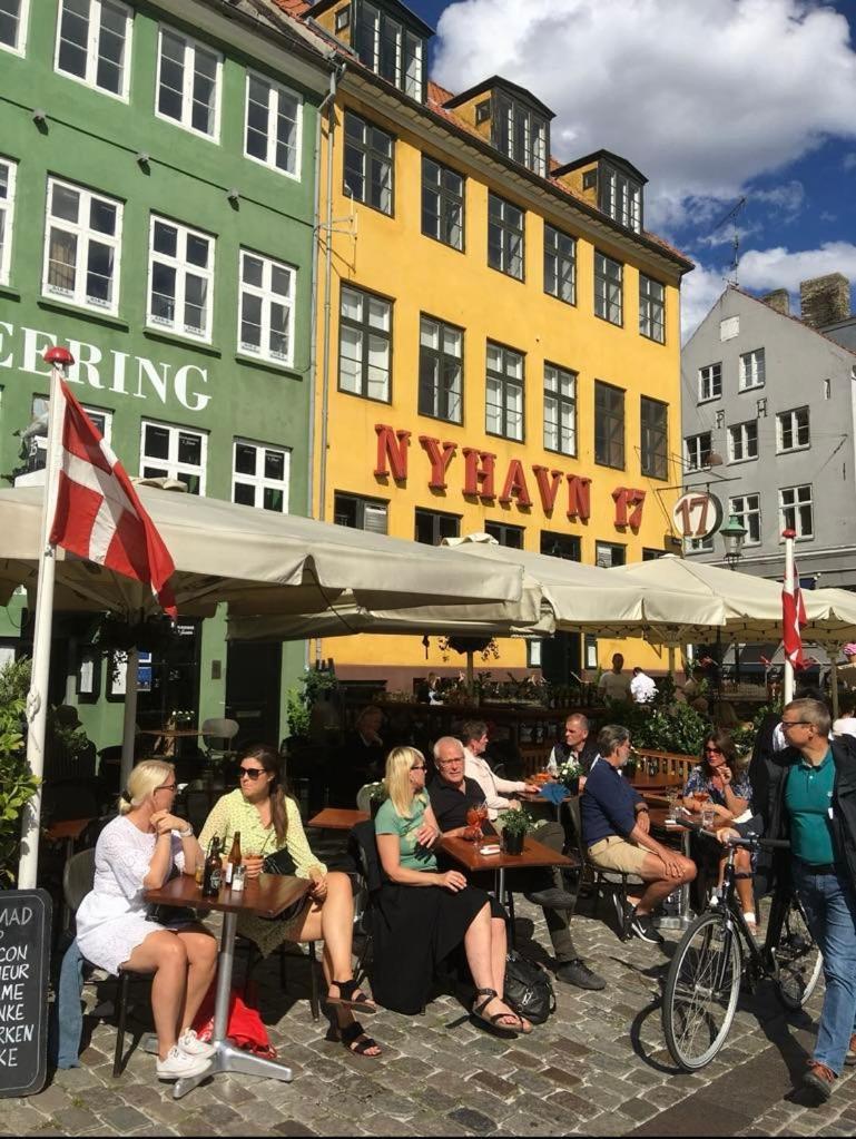 Sveriges Minsta Hotell! Hotel Gruyere 란스크로나 외부 사진